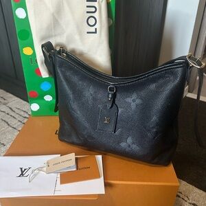 Louis Vuitton Black Women's Bag
